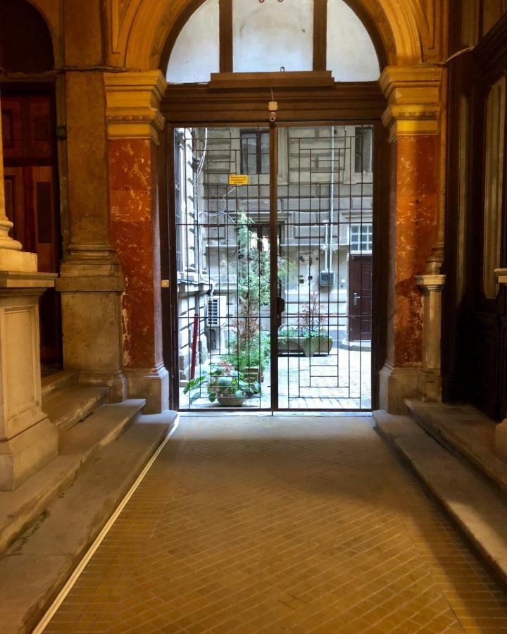 Ground Floor Studio Budapeste